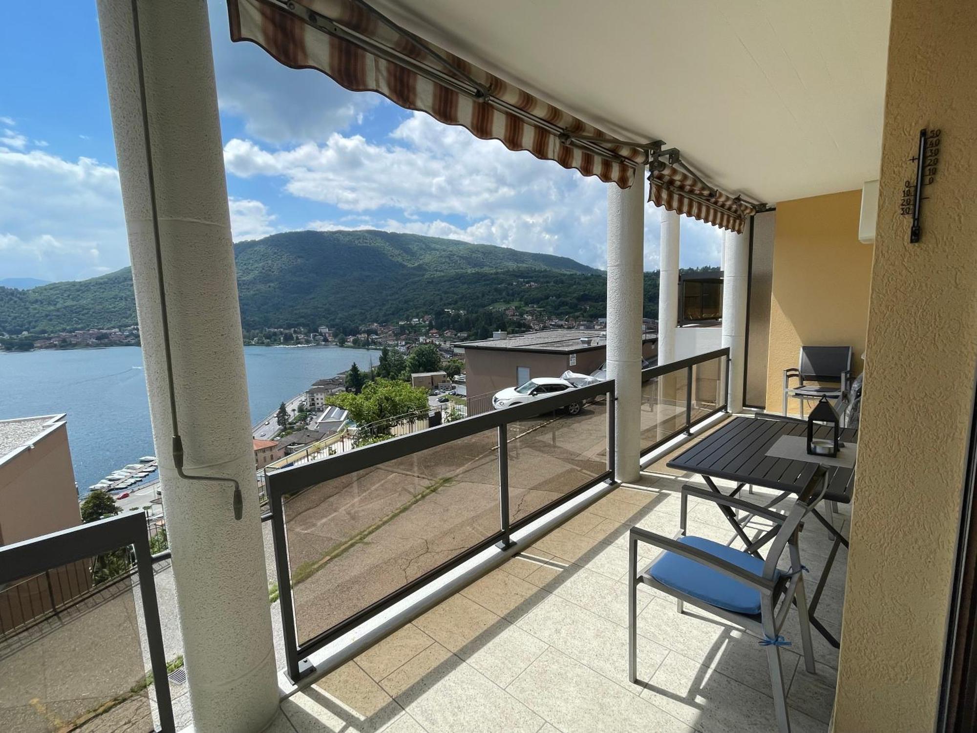 Appartement Novotna Ponte Tresa Eksteriør billede